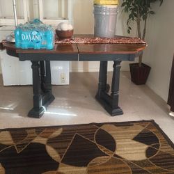 Dining Room Set ( Table + 4 Chairs) 