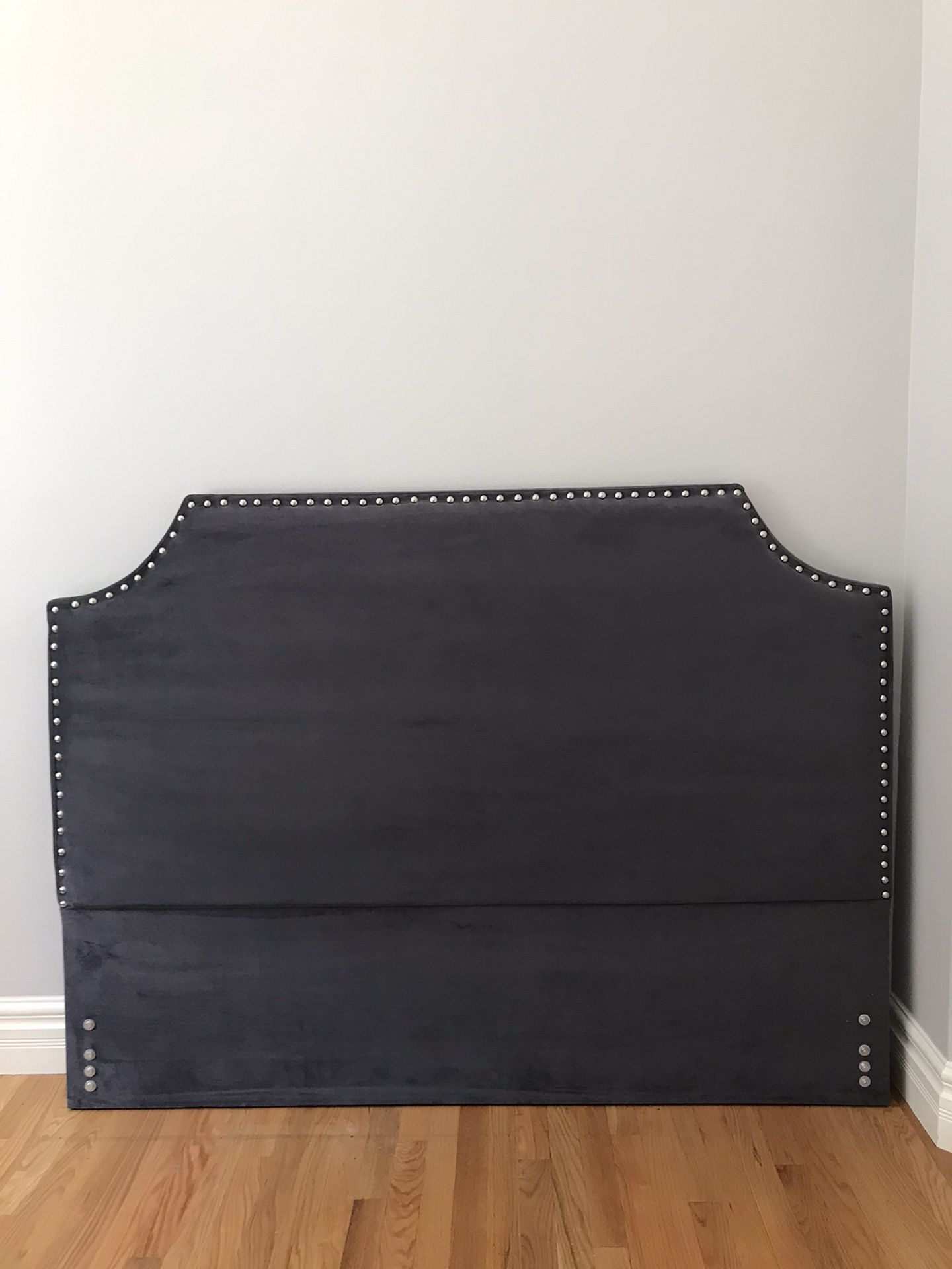 Grey Suede Queen Headboard for Sale in Federal Way, WA OfferUp