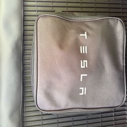 Tesla Model Y 3 S X Gen 2 Mobile charger + Adapter