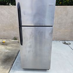 🔴2months warranty 28x29x64 frigidaire fridge 16CUFT