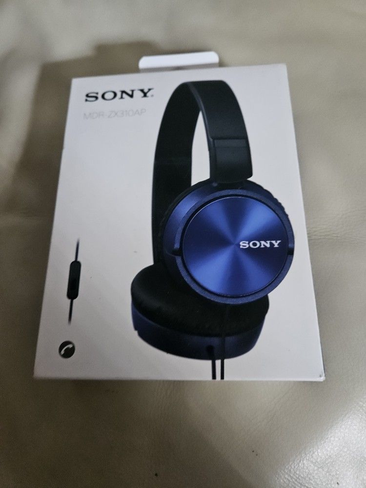 Sony MDR-ZX31OA Wired Headphones with Mic