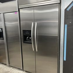 Kitchen Aid 42” Built In Refrigerator In Stainless Steel Used