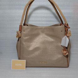 Michael Kors Designer Purse Shoulder Bag. Authentic. New With Tags. Gold. Beautiful Women's Handbag