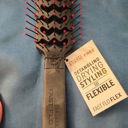 New Cricket Static free fast flow Flex Vent Brush 