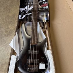Ibanez SR305E Electric Bass, 5-String