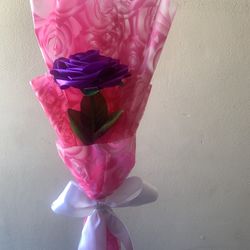 Lindo Arreglo con Flor Eternas, Perfecto Para Dia De La mujer March 8