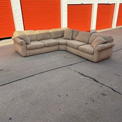 🌺FREE DELIVERY🌺 BROWN 3 Pc SECTIONAL