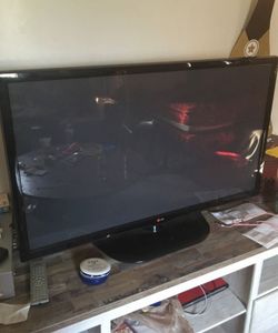 40” LG Swivel Flat Screen Tv