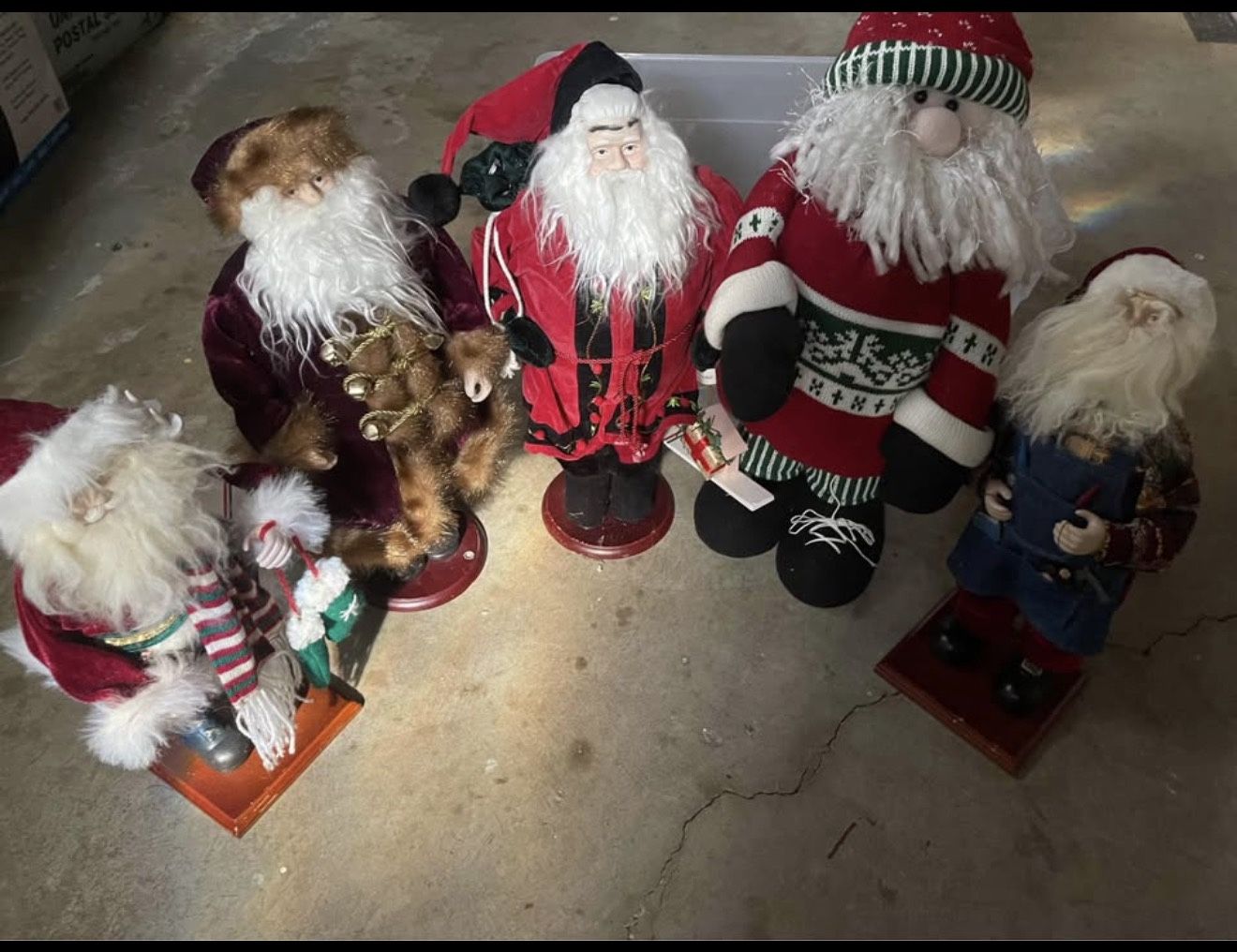 Vintage Christmas Decor 5 Piece Set