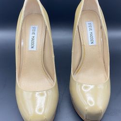 SALE!  Steve Madden Size 7 Nude Patent Leather Pumps Stokker Heels Classy Glam Only Worn Once