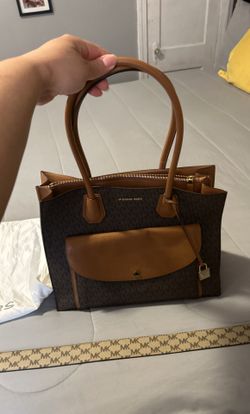 Original Micheal Kors Purse