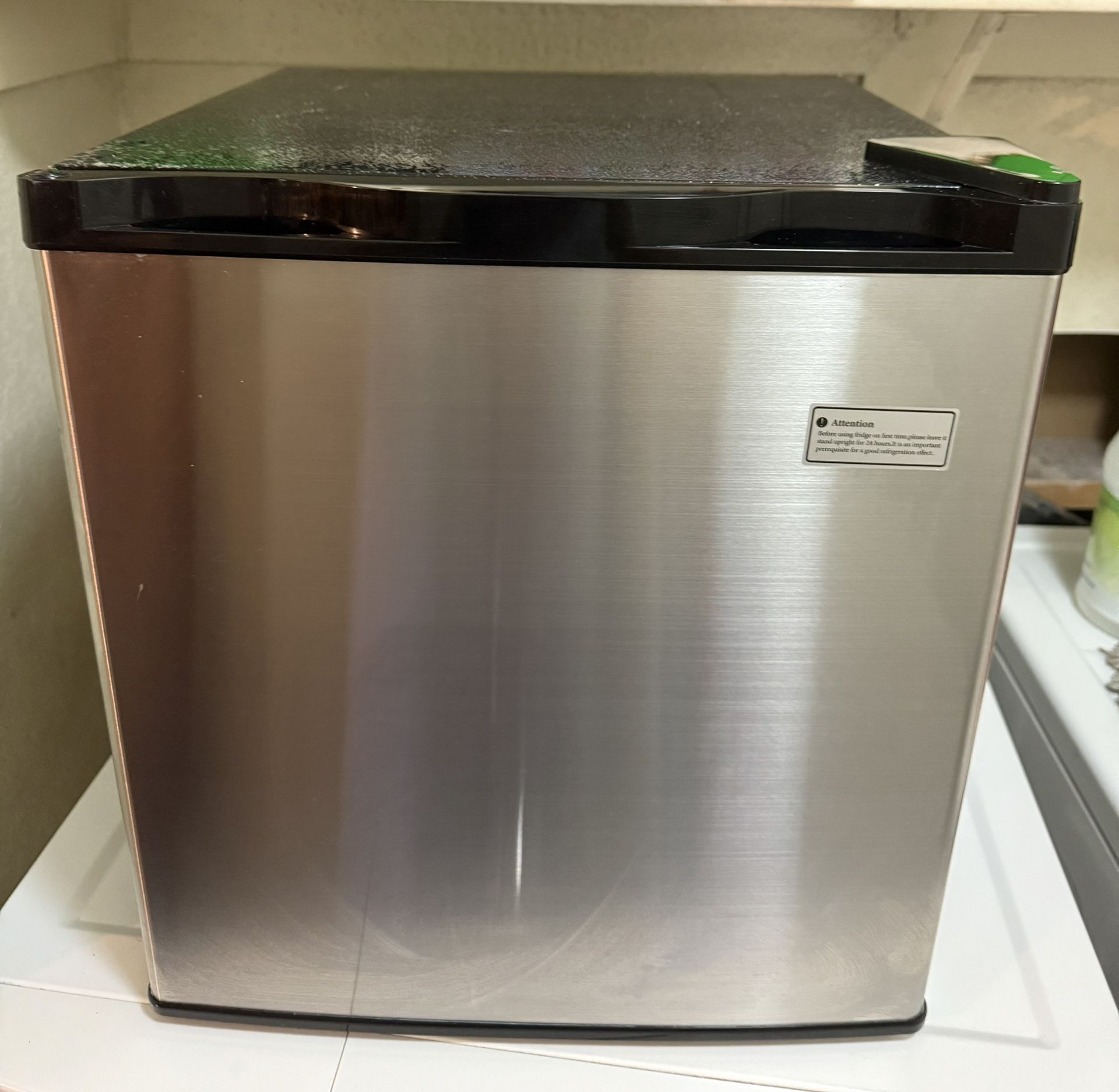 Small Refrigerator