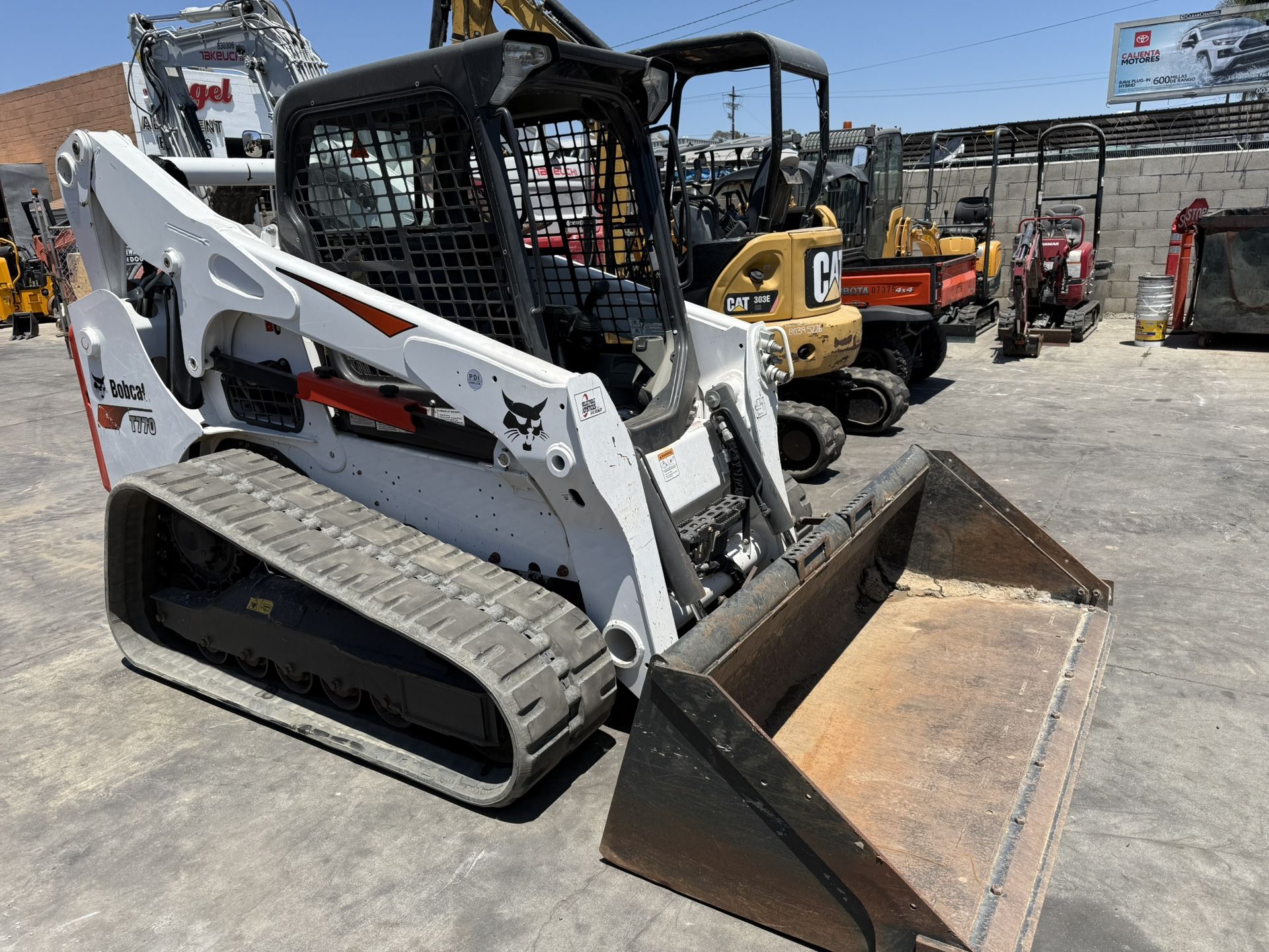 2022 Bobcat T770 Skid Steer Loader Only 650 Hours