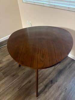 Round Mid-Century Modern Walnut Dining Table