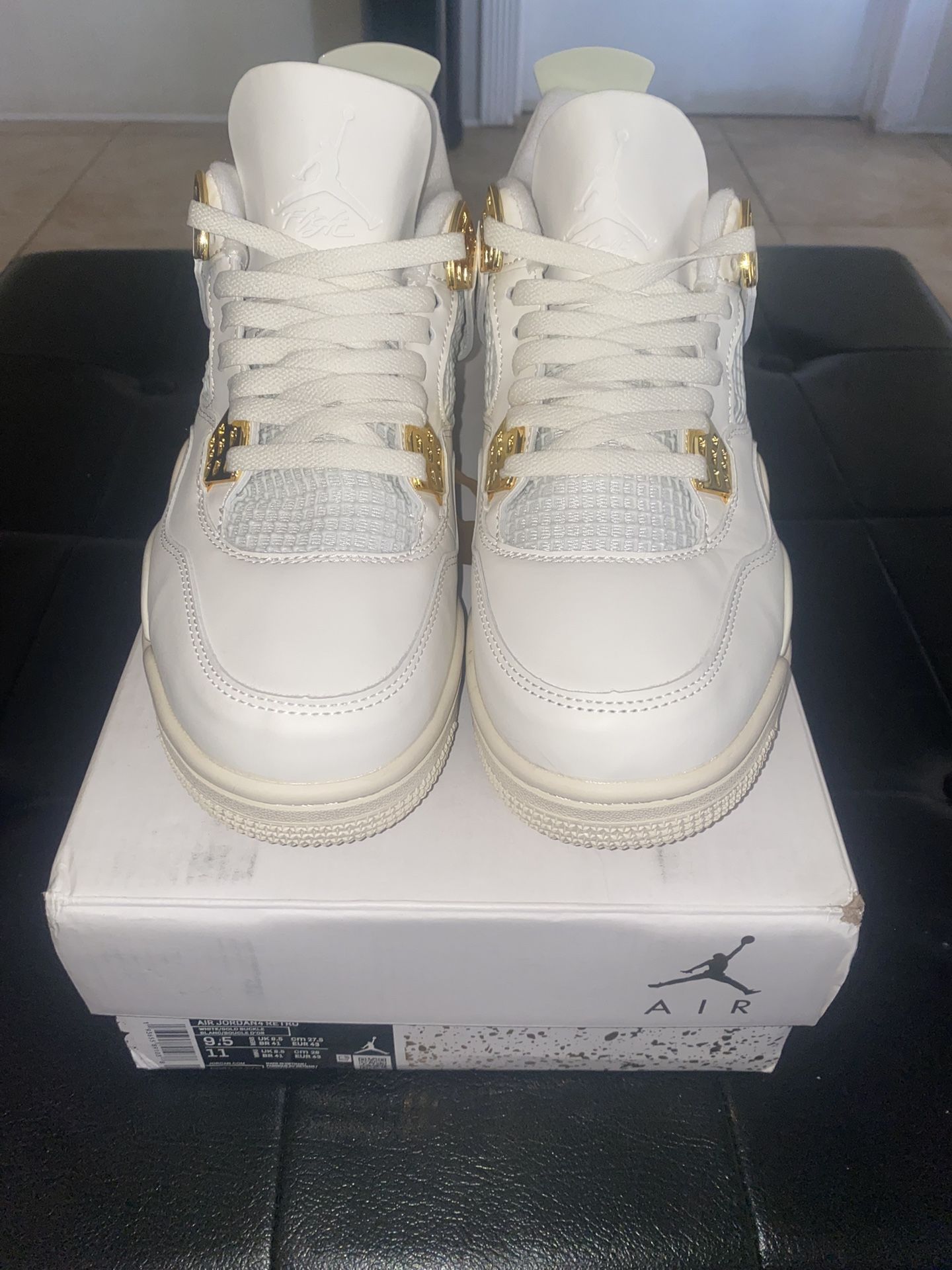 Jordan 4 Retro Metallic Gold
