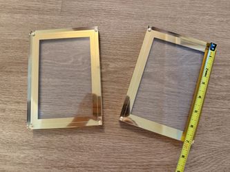 Brand New Set of 2 Gold Magnetic Acrylic Photo Frames 5x7