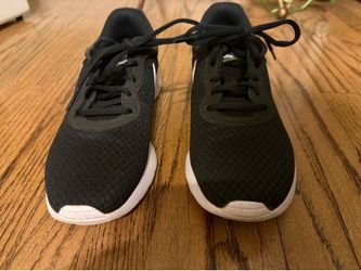 Black Nike womens shoes