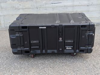 Pelican-Hardigg Shock-Isolated 19" Server / AV Rackmount Case with Wheels & Keys