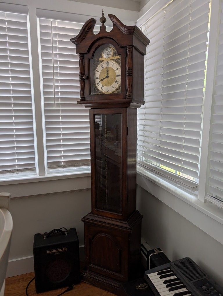 Grandfather Clock 