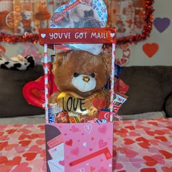 Valentine Box With Teddy Bear That Sings