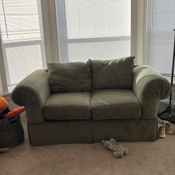 GREEN beautiful couch loveseat 