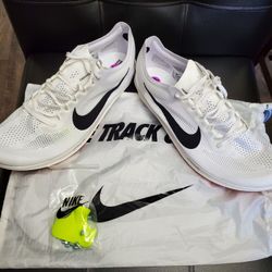 Nike ZoomX Dragonfly 2 Prototype HF7644 900 Size 12.5 Men. Brand New Rare Cleat.