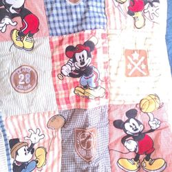 Great condition crib bedding set