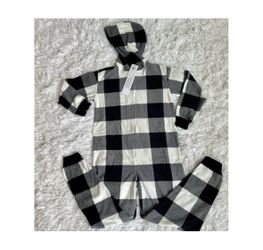 NWT BOYS/GIRLS Gap Kids Plaid PJ One-Piece | Size 6