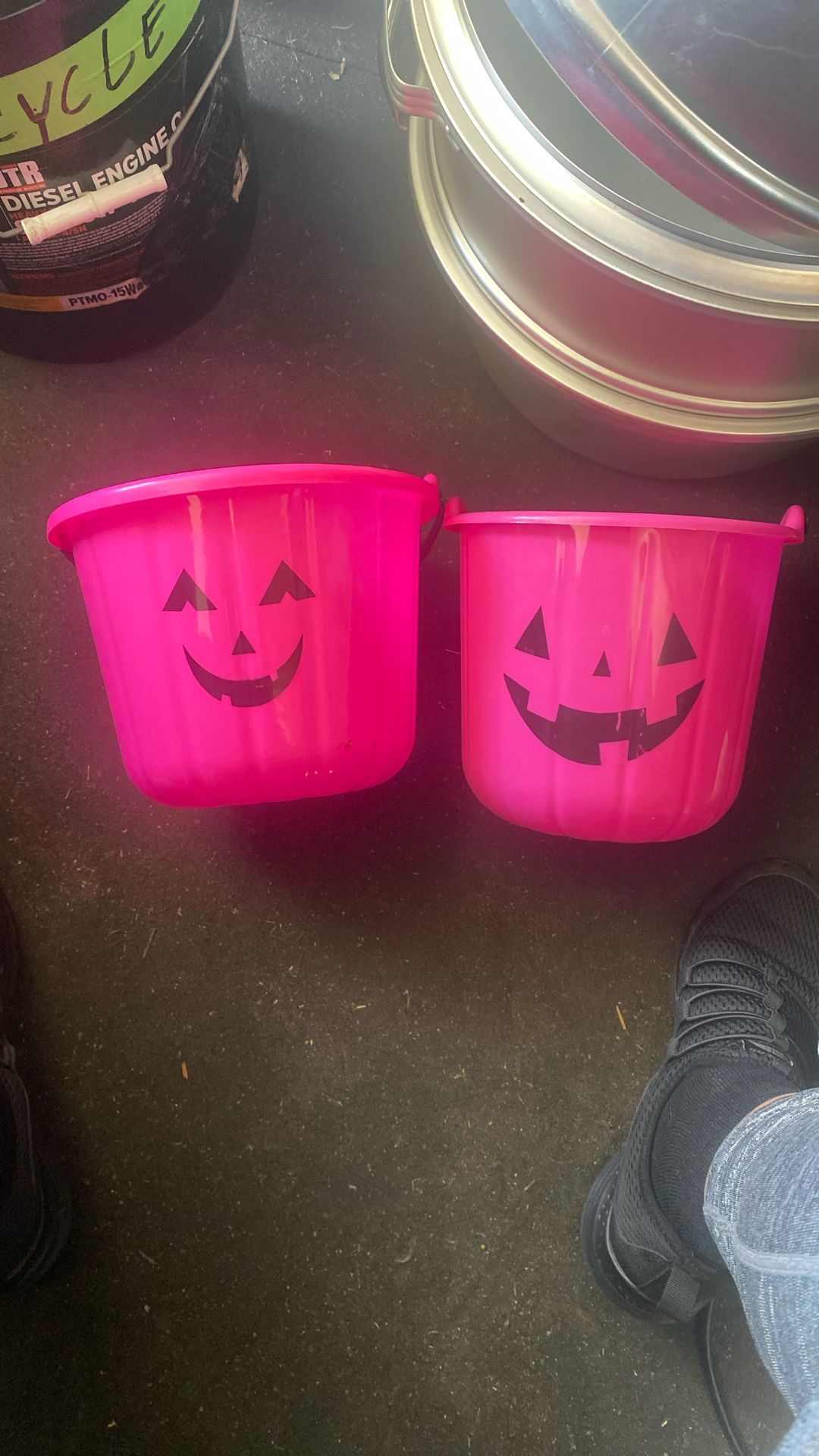 2 Pink Halloween Buckets 