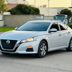 2020 Nissan Altima