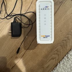 Arris Surfboard SB6183 Docsis 3.0 Modem 