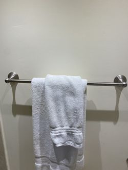 Towel Bar/Bathroom Set Brushed Nickel