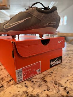 Nike Hyperdiamond 4 Elite Softball Cleats Size 8.5