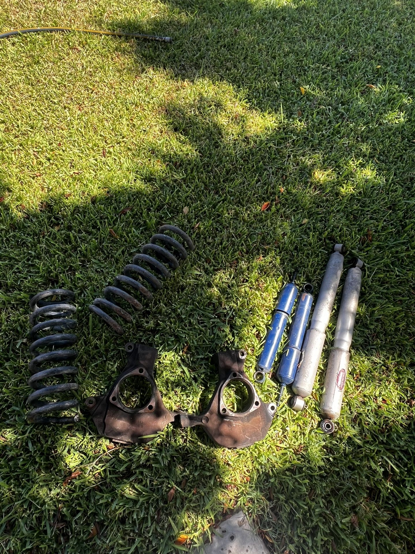 99-06 Silverado Lowering Kit