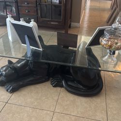 Black panther table 