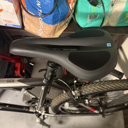 Bontrager Commuter Fluid bike seat Saddle/seat