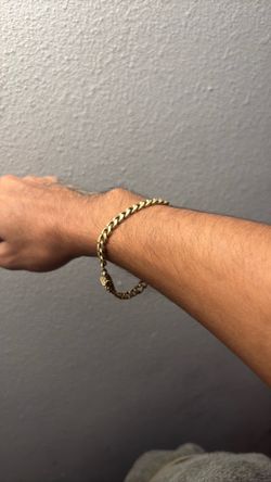 Gold chain