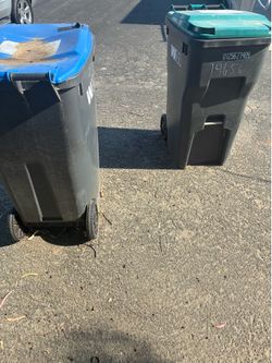 Trash cans for 30 each