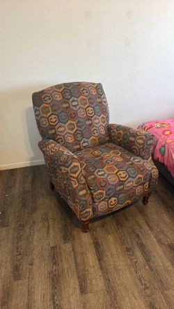 Recliner sofa