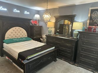 6 Pc Queen Bedroom $2,349🏆