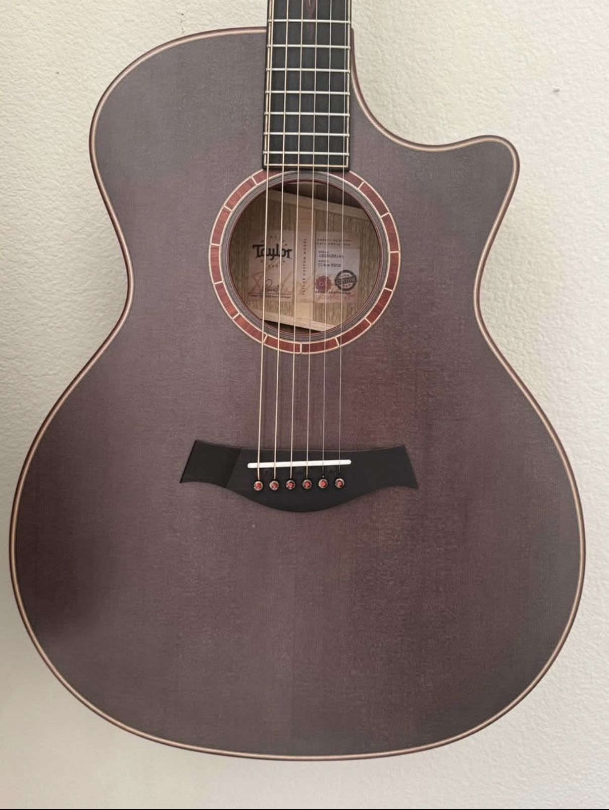 One of Taylor’s Rarest Custom Lutz Spruce-Black Limba Grand Auditorium Acoustic Electric Guitar:1/12