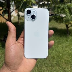 UNLOCKED IPHONE 15 / READY TO USE 