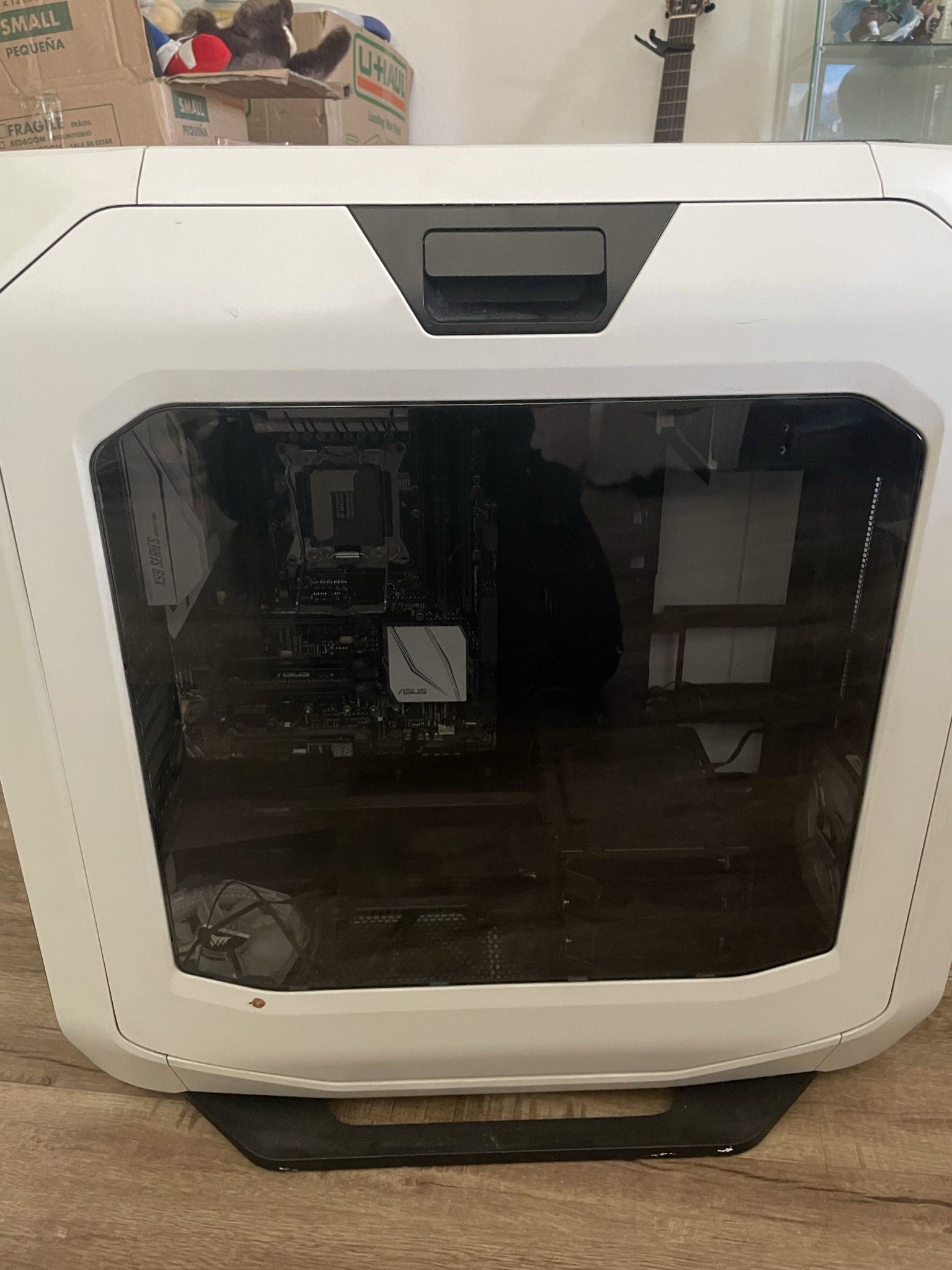 Corsair Graphite Series 780T Full Tower PC Case With Addons