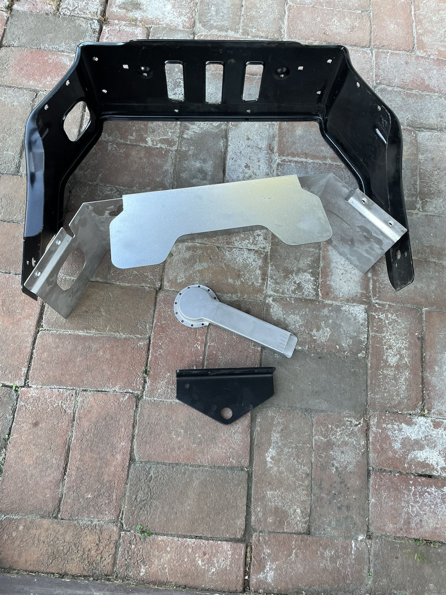 Cub Cadet Zero Turn Bagger And Tow Adapter Kit