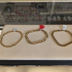 10k Solid Gold Breaclte Different Grams Different Prices If You Interested Please Make Sure You Ask For Maribel Thank You 