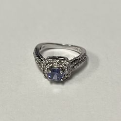 Women’s Ring Size: 7/8. Beautiful Blue Sterling Silver, Model: YGI 925 CN. ONLY: $75.