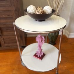 Round Side Table with Wheels