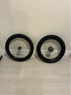 2025 Surron LBX stock dirt wheels