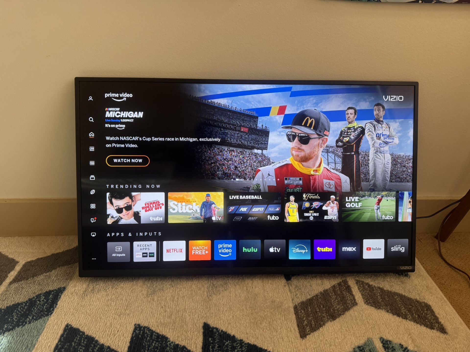 40 inch Vizio Full HD Smart TV