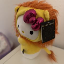 Leo hello Kitty Kidrobot